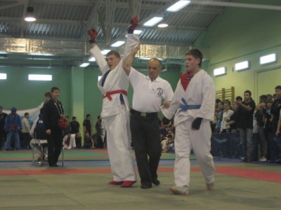 Педагог В.В.Андущенко в качестве судьи на соревнованиях по рукопашному бою