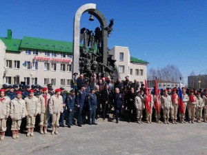  Митинг у  памятника посвященный пожарным на ЧАЭС