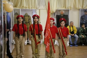 Равнение на знамена 7