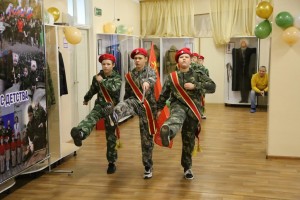 Равнение на знамена 8